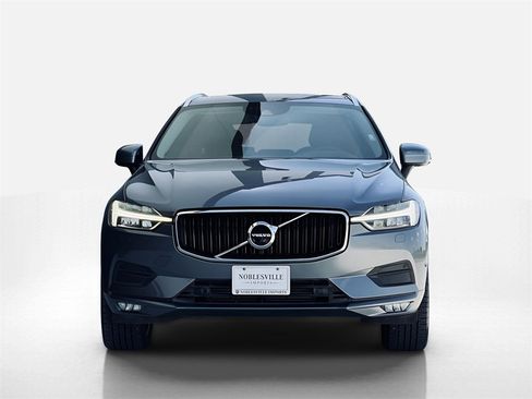 Used 2019 Volvo XC60 T5 Momentum w/ Multimedia Package image 6