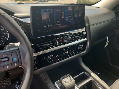 Certified 2026 Nissan Pathfinder SV AWD/4WD image 24
