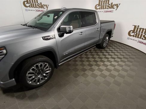 Used 2024 GMC Sierra 1500 Denali Ultimate image 4