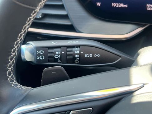 Certified 2025 Buick Envision Sport Touring image 19