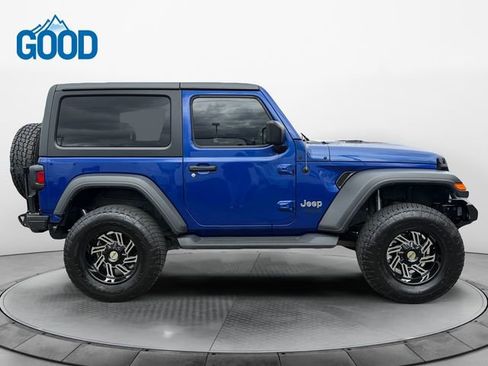 Used 2018 Jeep Wrangler Sport AWD/4WD image 6