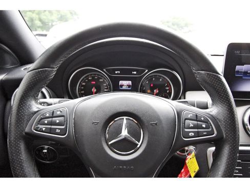 Used 2019 Mercedes-Benz CLA 250 4MATIC image 15