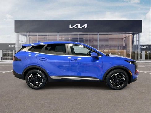 New 2026 Kia Sportage EX FWD image 9