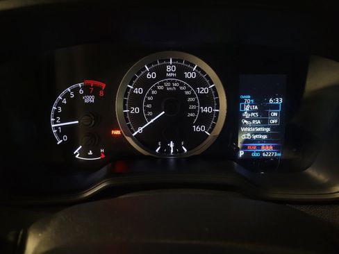 Used 2022 Toyota Corolla LE image 23
