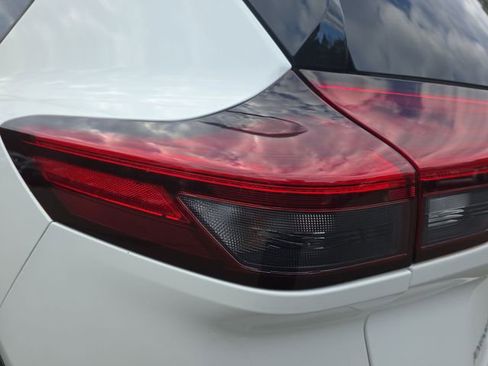 Used 2021 Nissan Rogue SV image 45