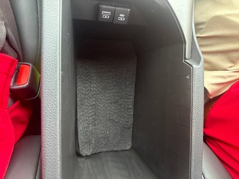 Used 2024 Toyota Camry SE FWD image 29