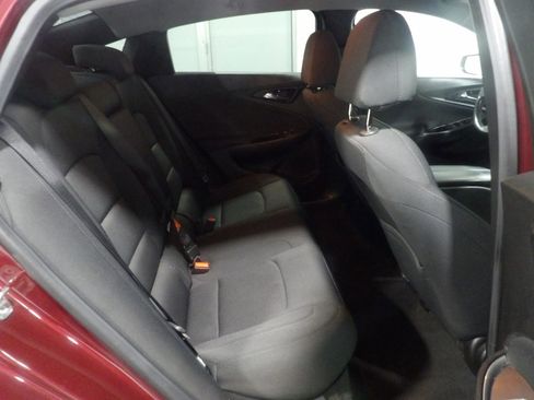 Used 2016 Chevrolet Malibu LT FWD image 10