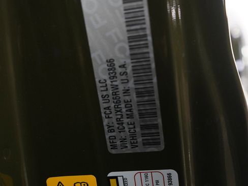 Used 2024 Jeep Wrangler Unlimited Rubicon 4xe image 25