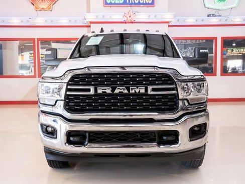 Used 2024 RAM 3500 Big Horn image 9