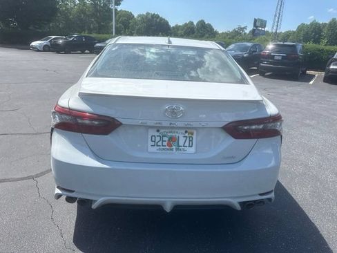 Used 2024 Toyota Camry XSE FWD image 5