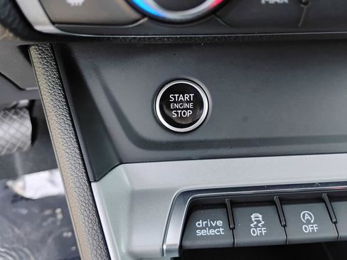 Used 2021 Audi Q3 2.0T Premium image 31