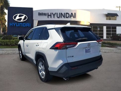 Used 2019 Toyota RAV4 XLE w/ Convenience Package AWD/4WD image 4
