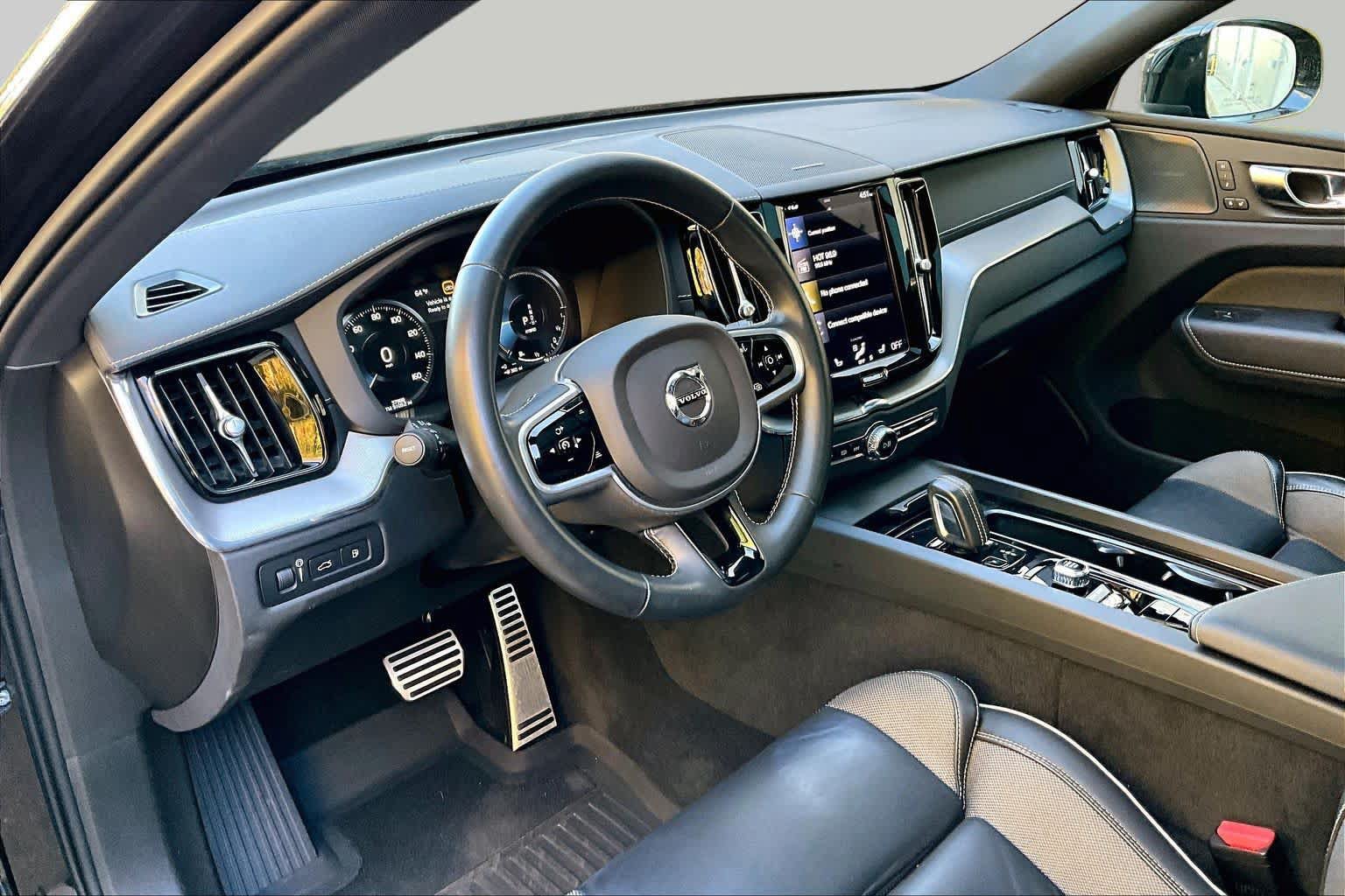 Used 2021 Volvo XC60 T8 R-Design AWD/4WD image 17