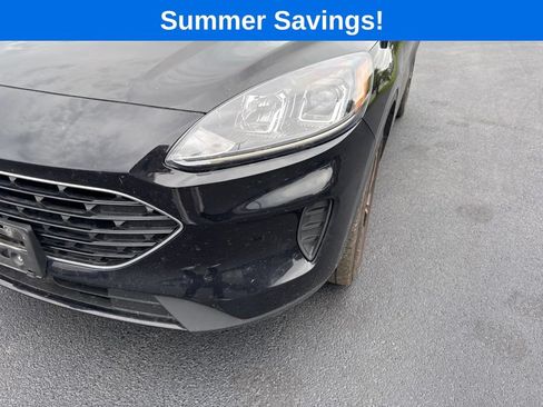 Used 2022 Ford Escape SE w/ SE Sport Appearance Package AWD/4WD image 11