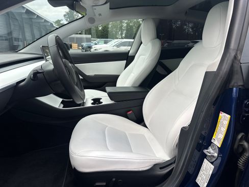 Used 2019 Tesla Model 3 AWD/4WD image 9