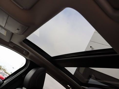 Used 2025 MAZDA CX-50 AWD 2.5 S w/ Premium Package image 39