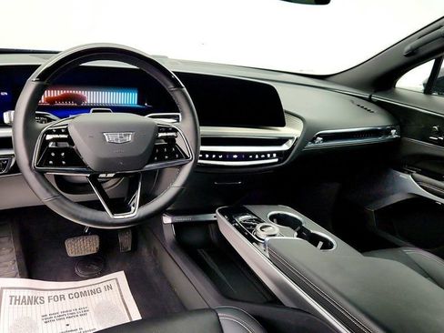 Used 2024 Cadillac Lyriq Sport image 12