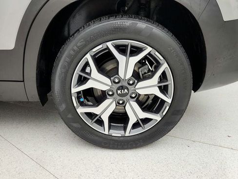 Used 2021 Kia Seltos EX image 9