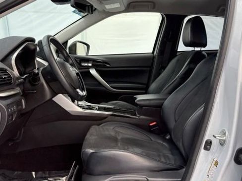 Used 2025 Mitsubishi Eclipse Cross SEL AWD/4WD image 12