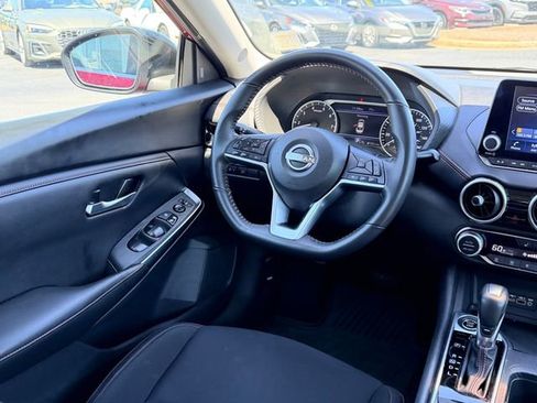 Certified 2024 Nissan Sentra SR FWD image 11