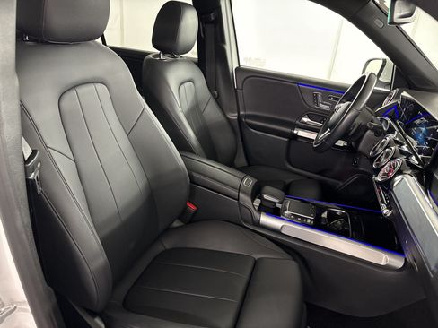 Certified 2023 Mercedes-Benz GLB 250 image 25