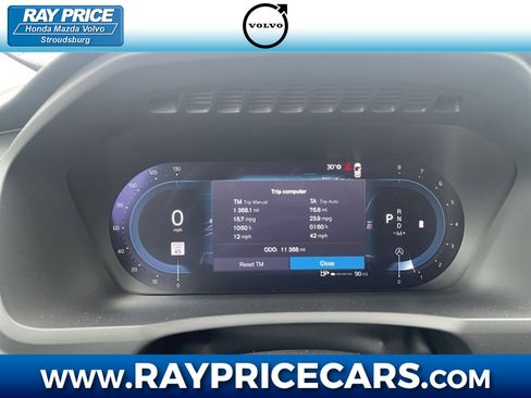 Used 2024 Volvo XC90 B6 Plus image 1