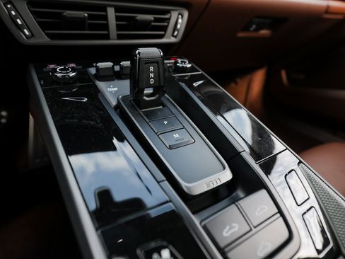 Used 2025 Porsche 911 Carrera T image 20