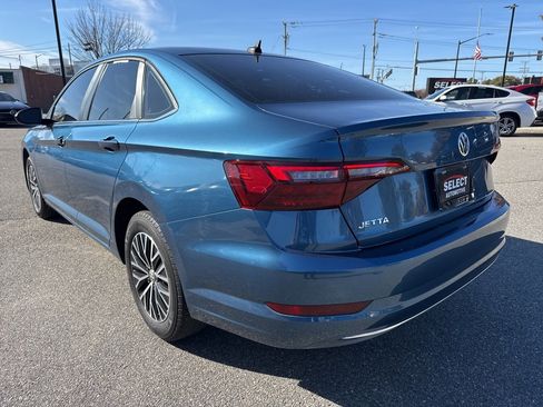 Used 2020 Volkswagen Jetta SE image 4