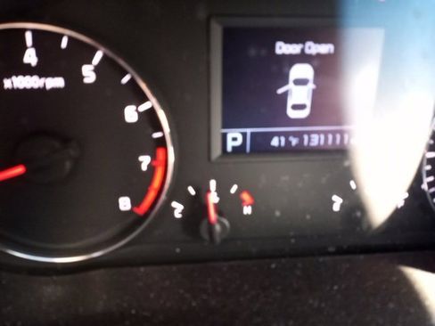 Used 2014 Kia Cadenza Premium image 4