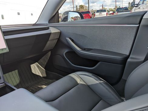 Used 2025 Tesla Model 3 Long Range image 20