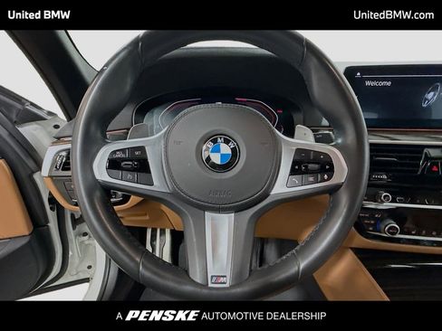 Used 2020 BMW 540i w/ M Sport Package image 6