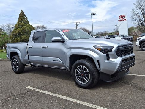 Certified 2026 Toyota Tacoma TRD Sport AWD/4WD image 1