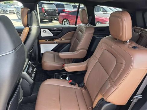 Certified 2023 Lincoln Aviator Reserve w/ Equipment Group 201A AWD/4WD image 7