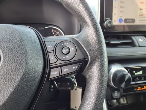 Used 2024 Toyota RAV4 LE image 21