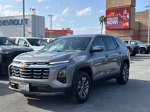 Used 2026 Chevrolet Equinox LT w/ Convenience Package II FWD image 1