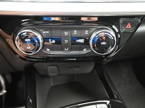 New 2026 Chevrolet Trax LT w/ Driver Confidence Package FWD image 17