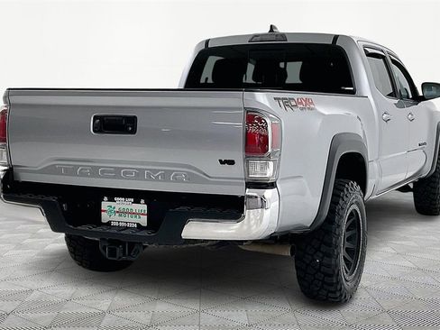 Used 2023 Toyota Tacoma TRD Off-Road image 6