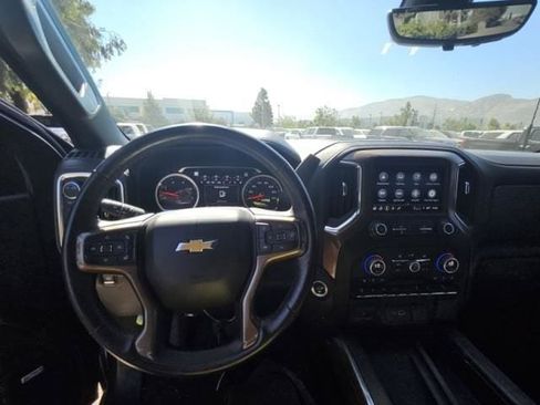Used 2022 Chevrolet Silverado 2500 High Country w/ Z71 Off-Road Package AWD/4WD image 8