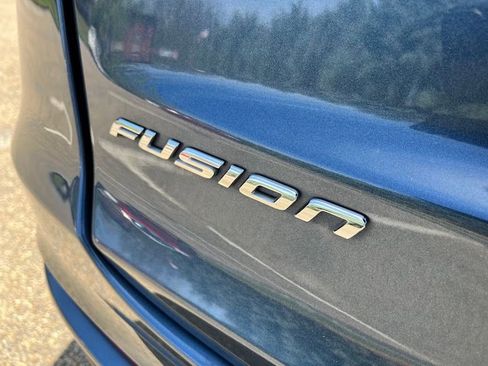 Used 2019 Ford Fusion SE FWD image 44