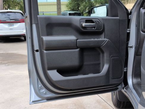 New 2026 Chevrolet Silverado 1500 Custom image 9