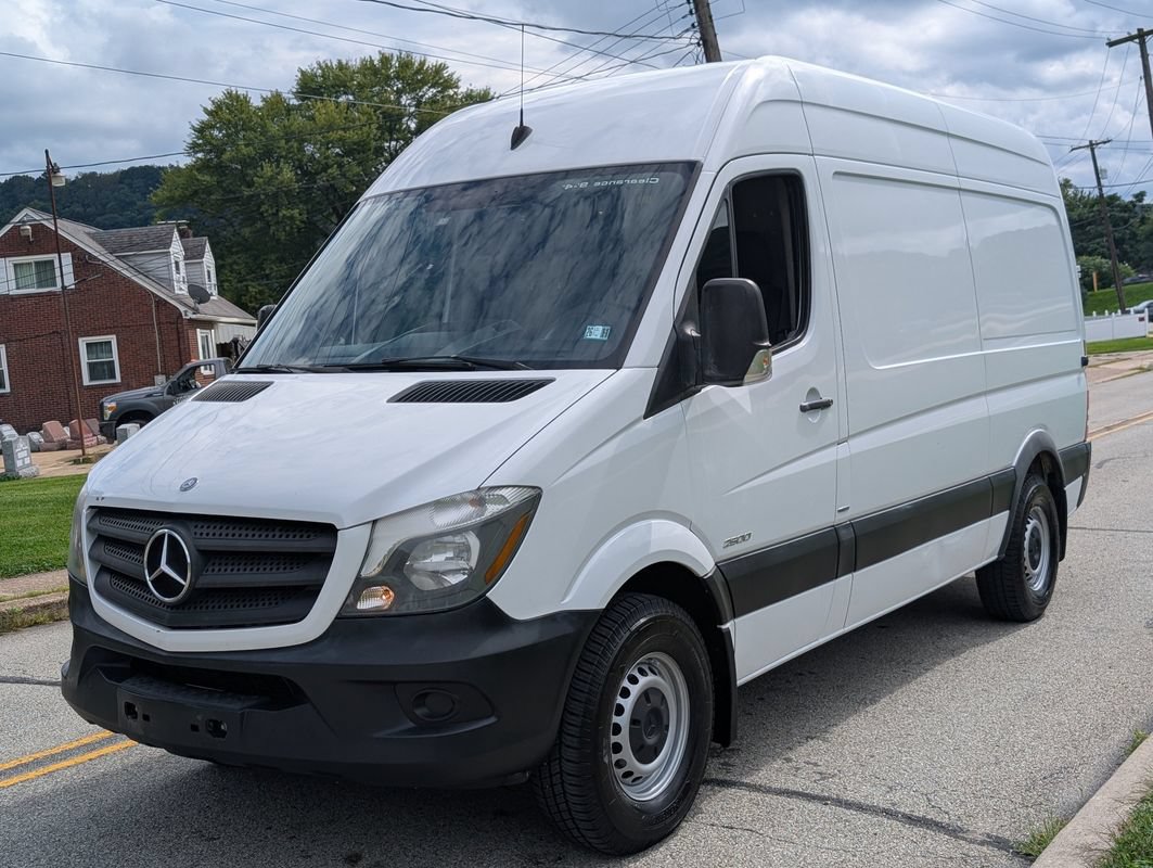 Used 2015 Mercedes-Benz Sprinter 2500 image 8