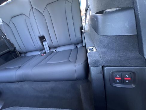 Used 2025 Audi Q7 3.0T Premium Plus image 35