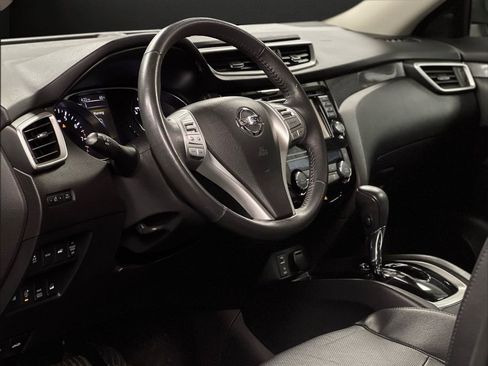 Used 2016 Nissan Rogue SL w/ SL Premium Package image 16