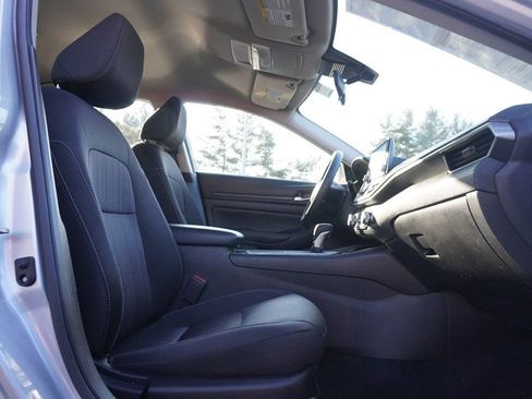 Used 2024 Nissan Altima 2.5 SV image 28