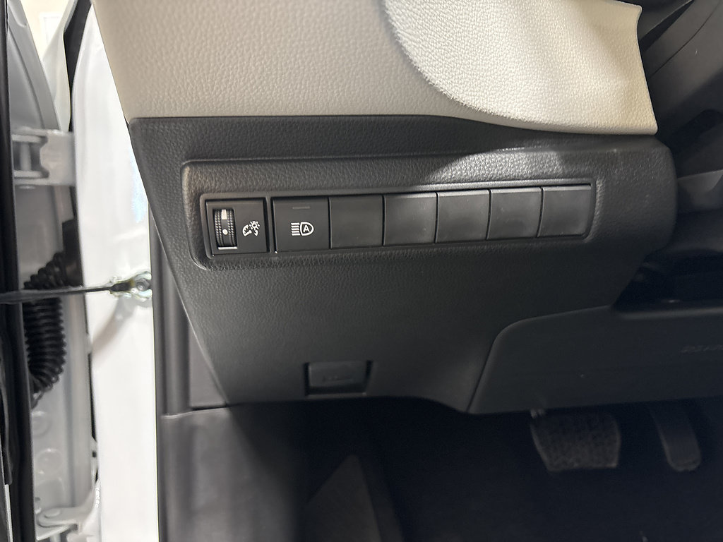 New 2027 Toyota Corolla LE FWD image 16