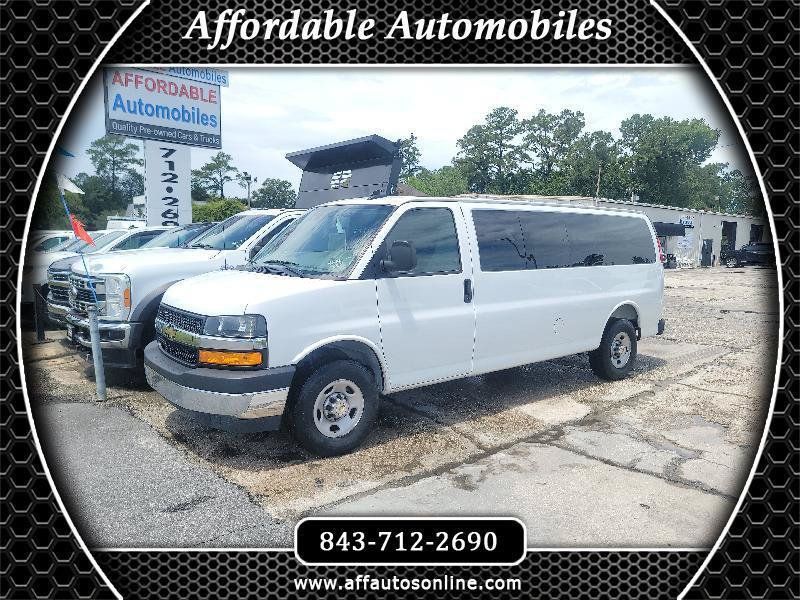 Used 2025 Chevrolet Express 3500 LT w/ LT Preferred Equipment Group RWD image 1