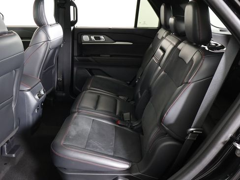 Used 2025 Ford Explorer ST AWD/4WD image 42