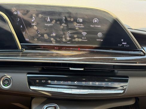 Certified 2023 Cadillac Escalade Premium Luxury AWD/4WD image 12