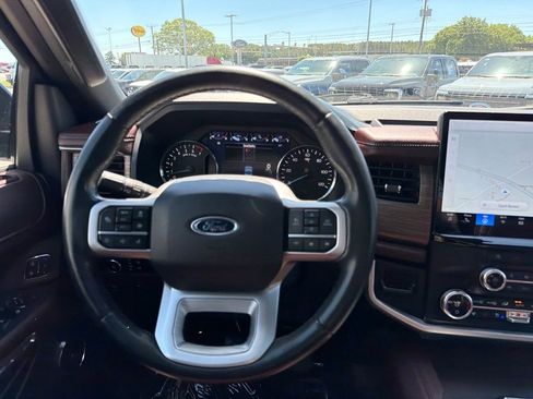 Used 2024 Ford Expedition Max Limited AWD/4WD image 27