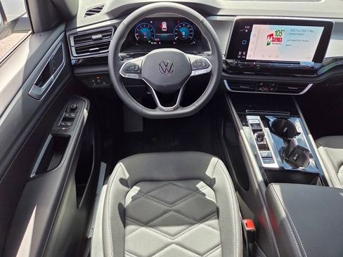 New 2026 Volkswagen Atlas Cross Sport SE FWD image 8